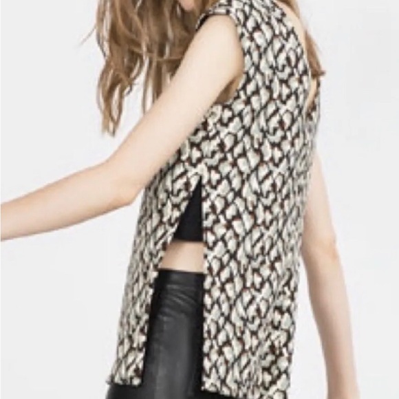 SALE‼️ EUC Zara Top - Picture 1 of 12